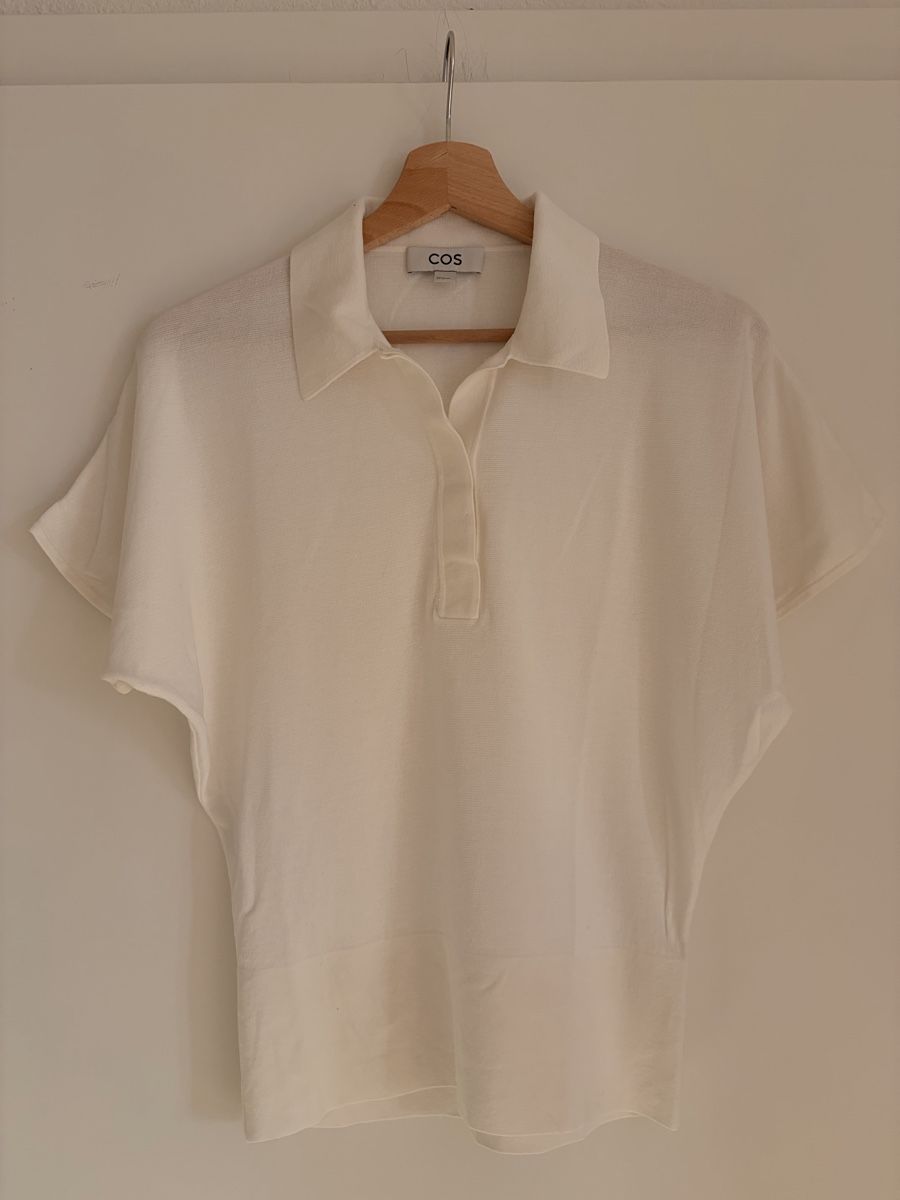 Cos Magliette Polo: COS Poloshirt weiss Grösse S. Neu – Nuovo (secondo la descrizione) da Heiligenschwendi venduto da maerchen2008