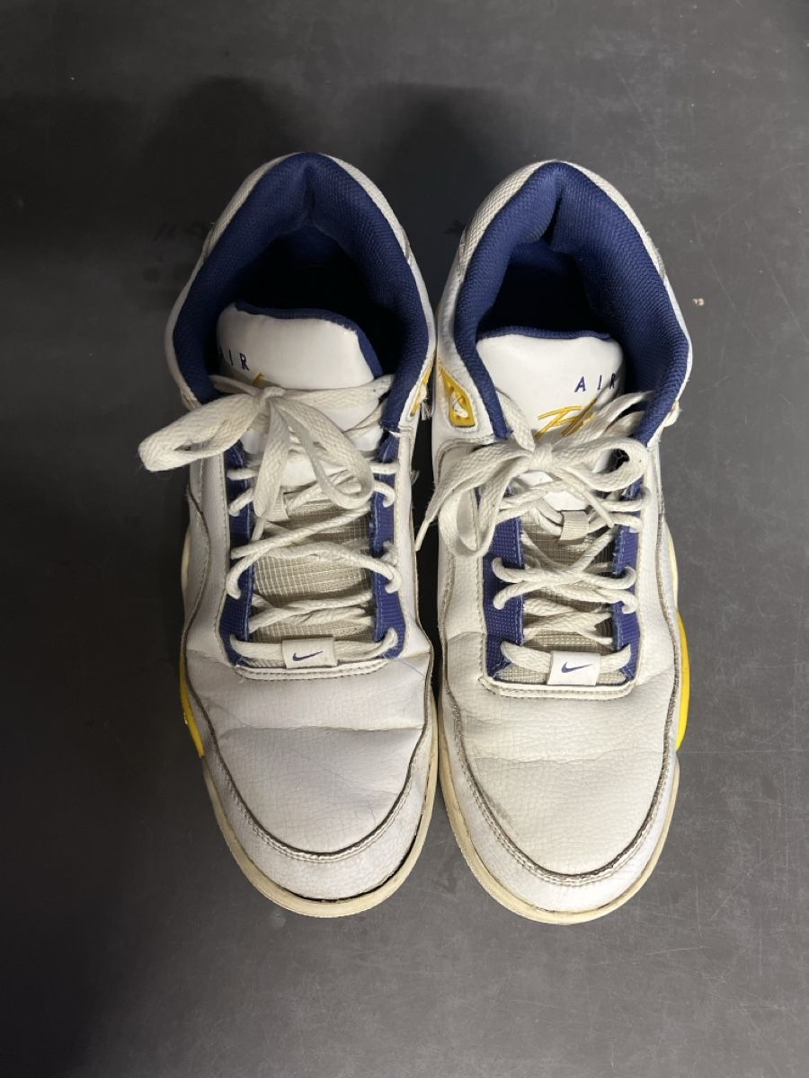 Jordan Scarpe da uomo: Nike Air Flight Mid Weiss/Gelb Grösse 45 – Usato da Aarau venduto da SCH_EV
