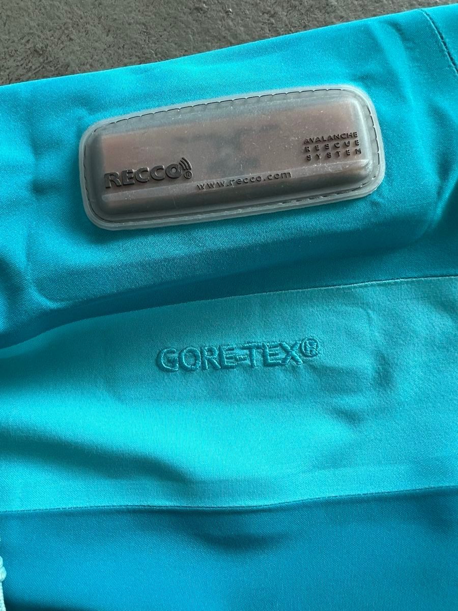 Arcteryx Jacken: Arcteryx Gore Tex Jacke Damen – Neu (gemäss Beschreibung) aus Rapperswil SG von ale_xg9f 7