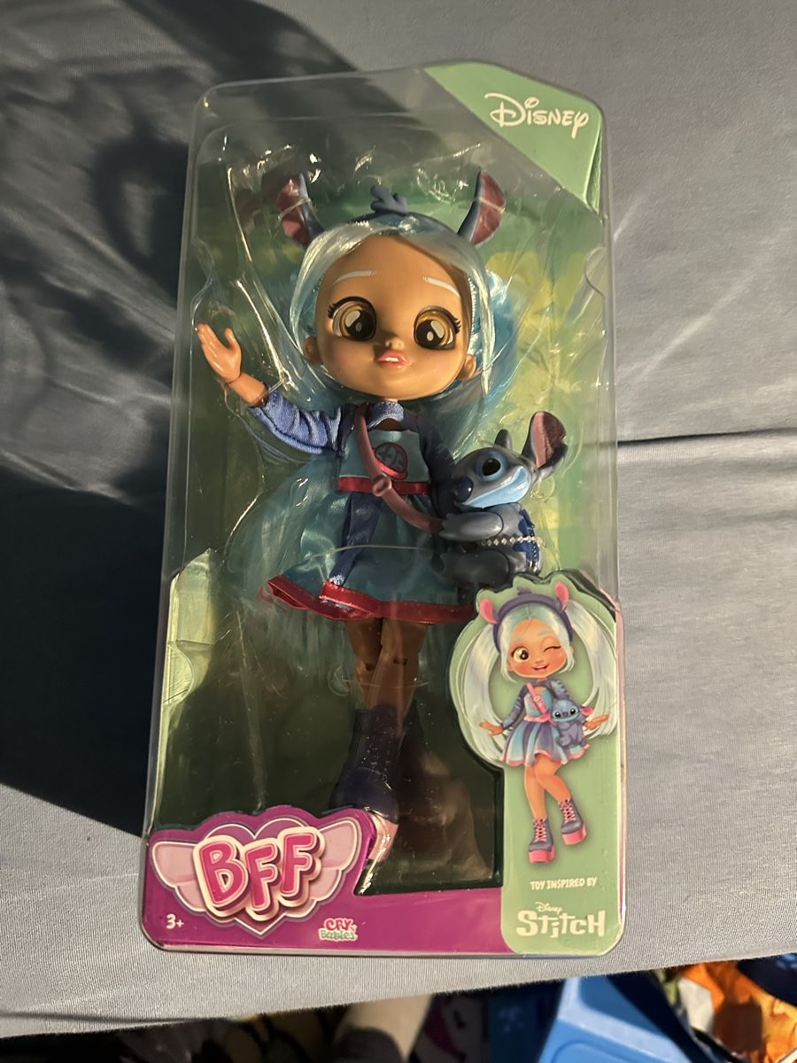 Disney Poupées: Stitch Barbie – Neuf avec emballage d'origine à Buchs ZH par how_wf9j
