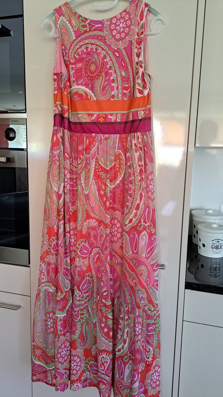 Ana Alcazar Vestiti: Maxi-Kleid von Ana Alcazar – Nuovo (secondo la descrizione) da Elgg venduto da Semmerli 2