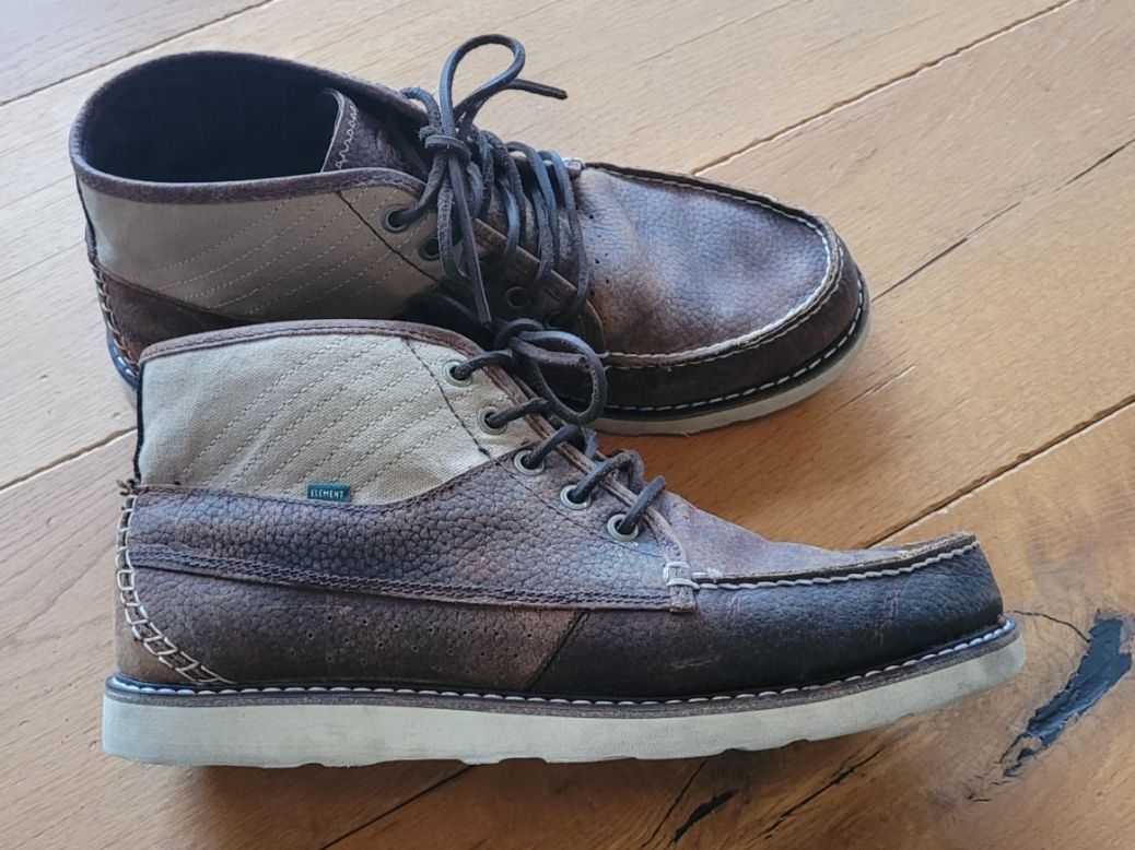 Element Scarpe da uomo: Element Schuhe Stiefel Knöchle hoch 44.5 / 29cm – Usato da brülisau venduto da nussgipfel02