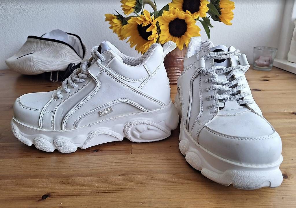 Scarpe da donna: Buffalo CLD Corin chunky sneakers 38 – Usato da Zürich venduto da cor_r92c 1