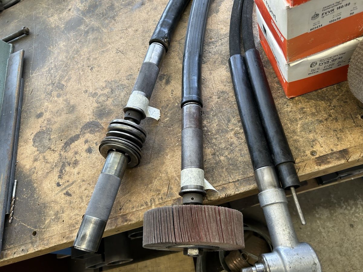 Suhner Alle Maschinen: Suhner DKM5 viel Zubehör – Gebraucht aus Olten von Gwindel 4