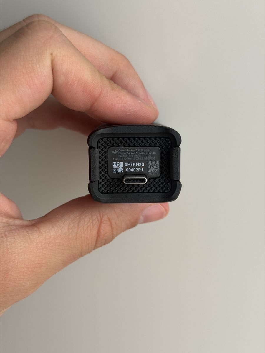 DJI Altri Accessori: DJI Osmo Pocket 3 Akkugriff – Nuovo (secondo la descrizione) da Zürich venduto da BehatCeran 4