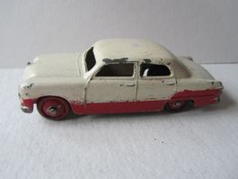 Ford Sedan, Dinky Toys