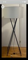 Moderne Stehlampe MARSET Tripot