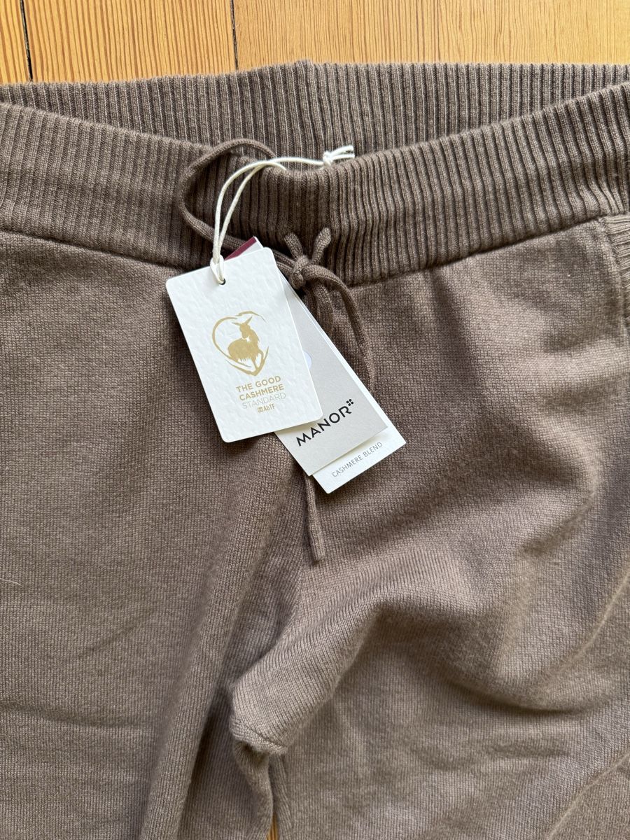 Pantaloni: Kashmir hose neu – Nuovo (secondo la descrizione) da zürich venduto da Josmon