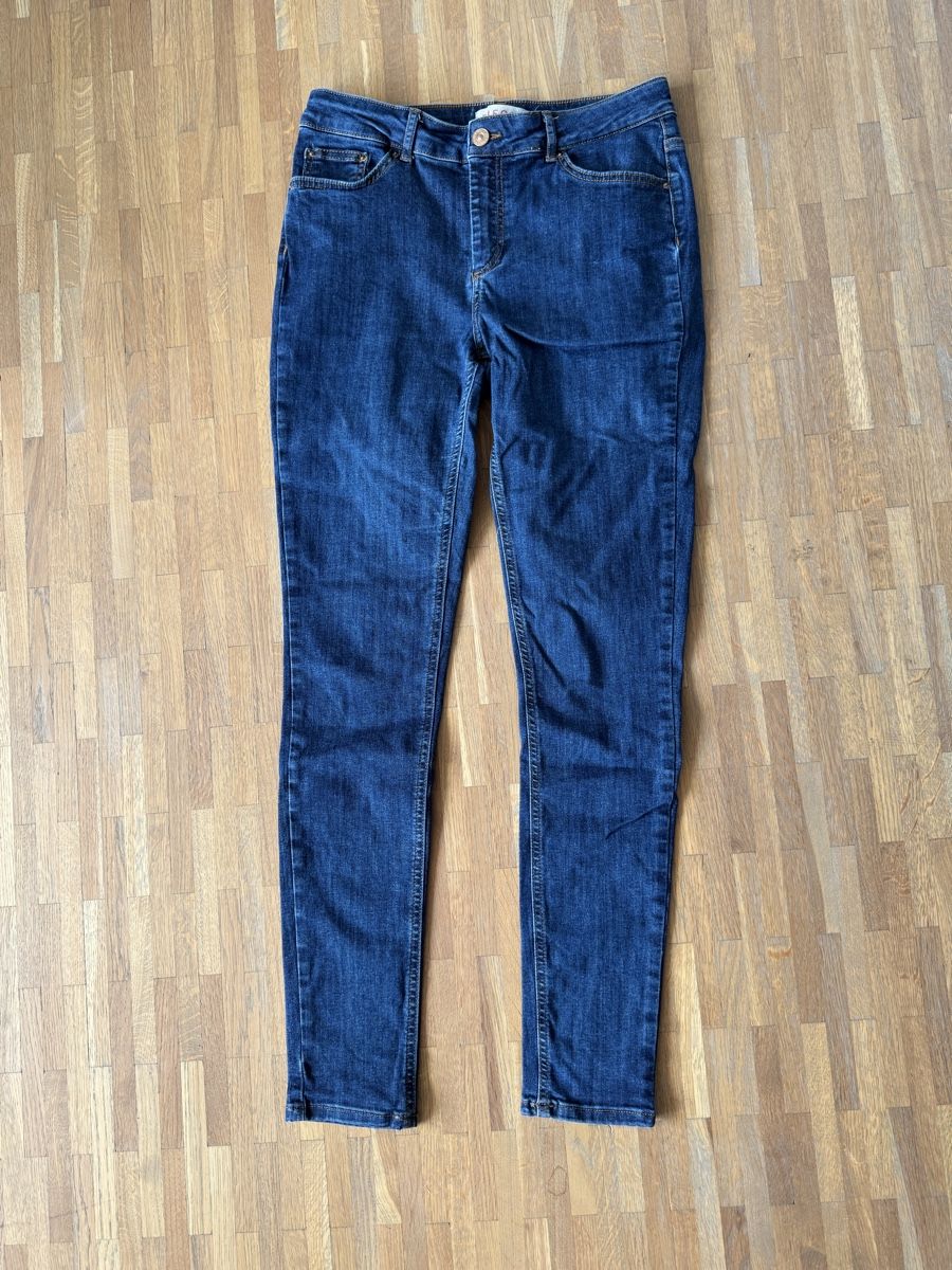 Pieces Jeans: Jeans PIECES Grösse XL/32 dunkelblau – Gebraucht aus Münsingen von sam_528s