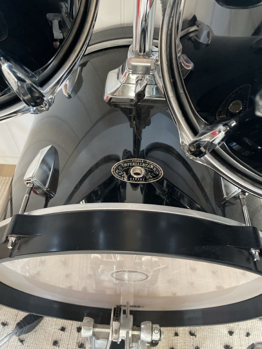 Strumenti musicali: Schlagzeug Tama Imperial schwarz – Usato da Rupperswil venduto da Irene12