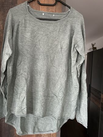 Lässiges, grünes Damen-Langarmshirt, Grösse M – Top!
