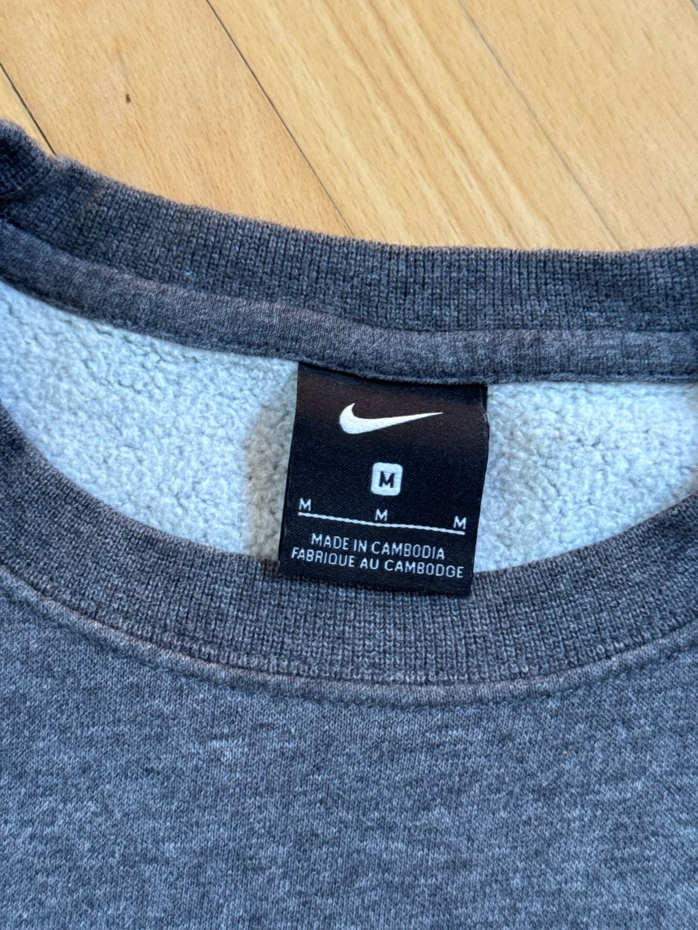 Nike Maglioni & Felpe: Nike Baumwoll-Sweatshirt, Grau, Gr. M – Usato da Riedikon venduto da rob_7dj6 1
