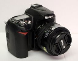 Nikon D90 12.2 MP SLR Digitalkamera