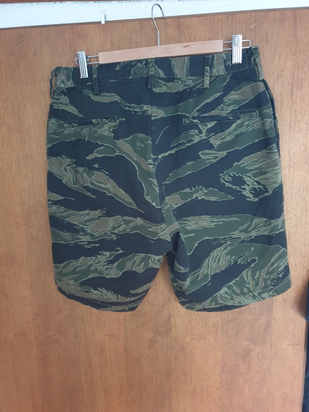 Pantaloni: Freewheelers tiger camo shorts – Nuovo (secondo la descrizione) da Lausanne venduto da LDahler 2