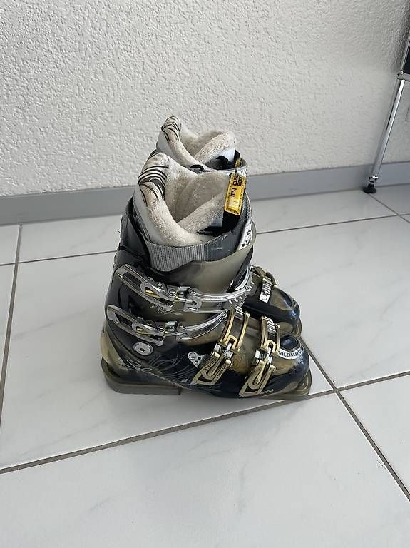 Chaussures hommes: Skischuhe Salamon 24.5 – D'occasion à Innerberg par shopp 1