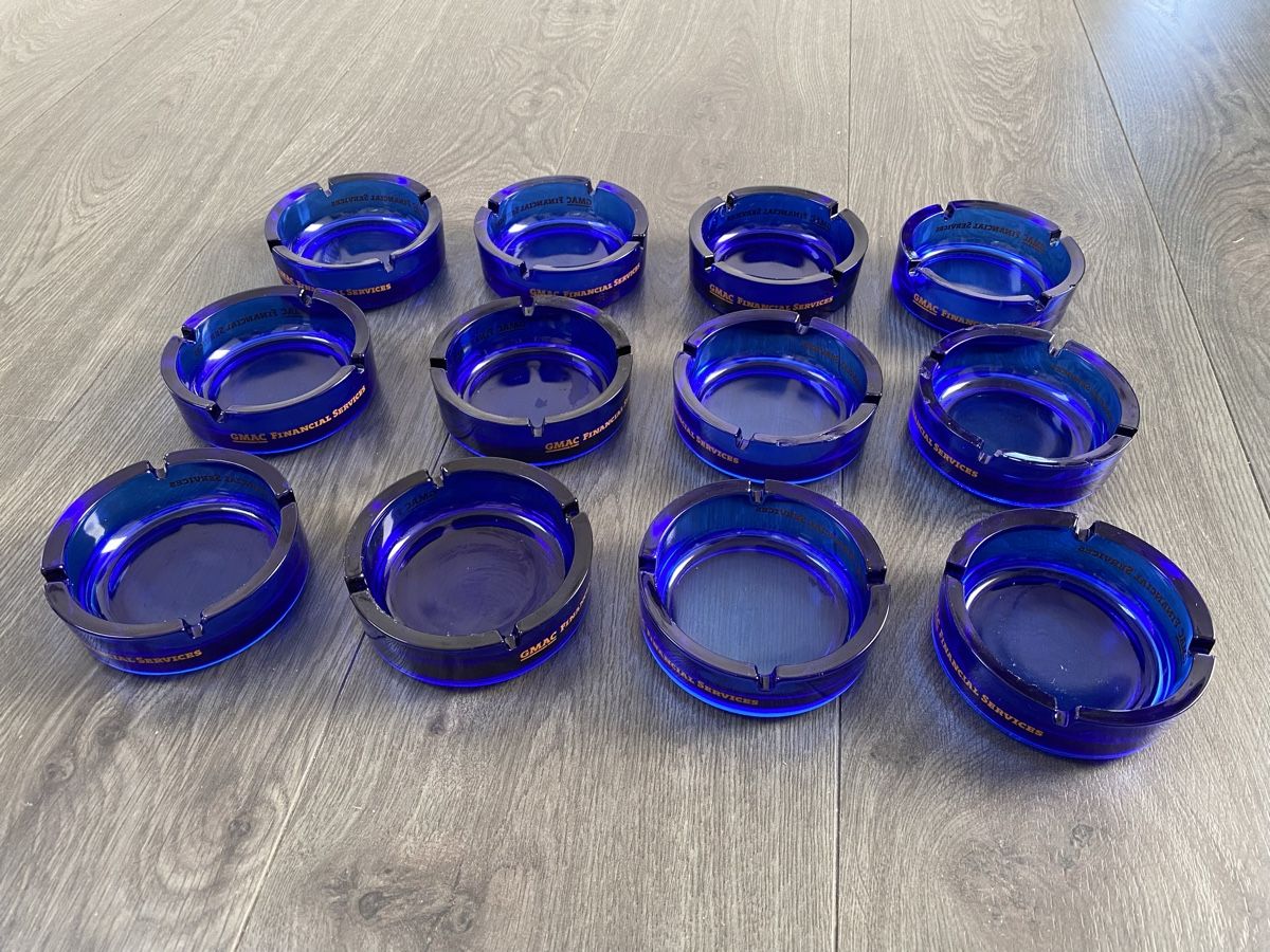 Portacenere: 12 blaue Aschenbecher  – Usato da Hägglingen venduto da Karin0802 3