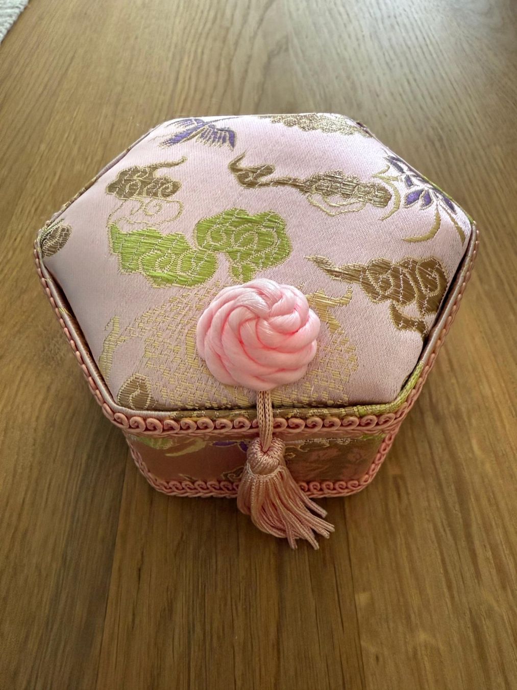 Swarovski Schmuckkästen: Schmuckbox mit Swarvoski Kristallen – Neu und originalverpackt aus Vaduz von Christina_97
