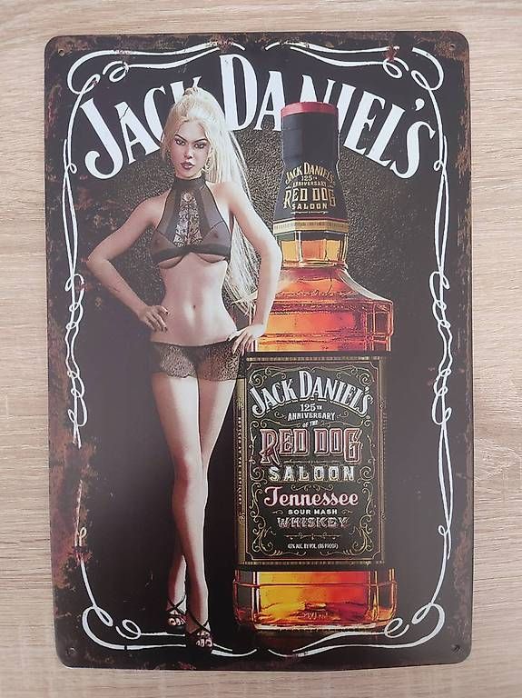 Jack Daniels Insegne: Plaque en métal Jack Daniel's Pin Up – Nuovo e nell'imballaggio originale da St-Léonard venduto da wric48