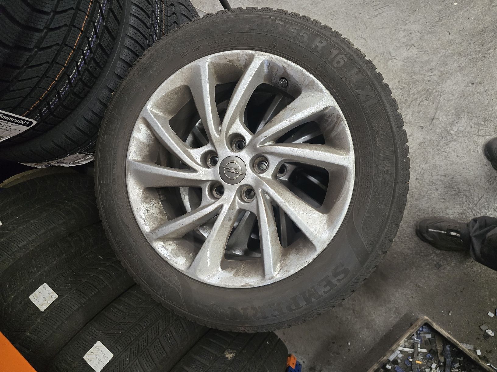 Pneumatici & Ruote complete: Opel Astra Winter Kompletträder  – Usato da Bilten venduto da lykuivku 5