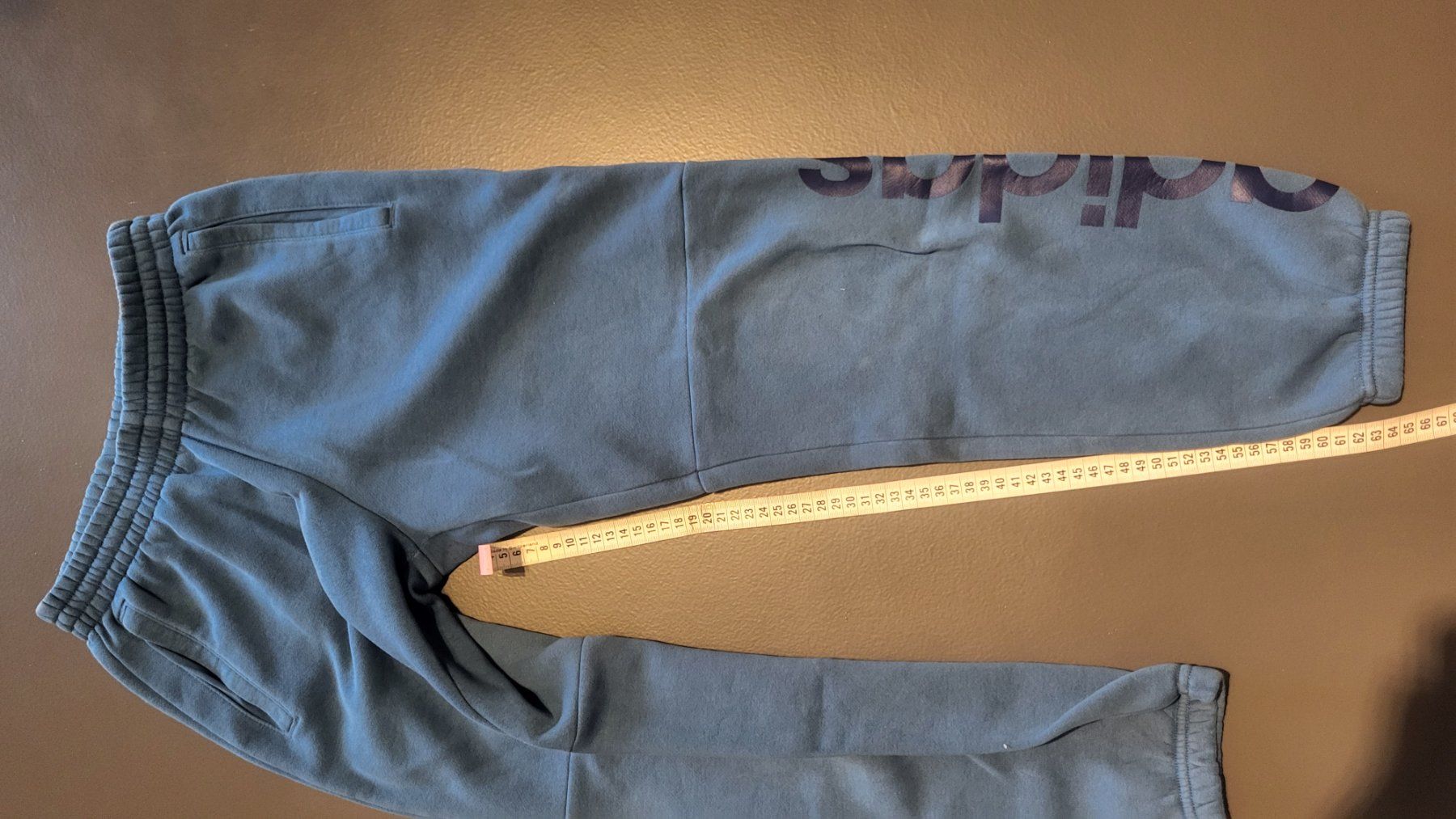 Pantaloni: Adidas Trainerhose blau – Usato da Zürich venduto da Sibetti 1