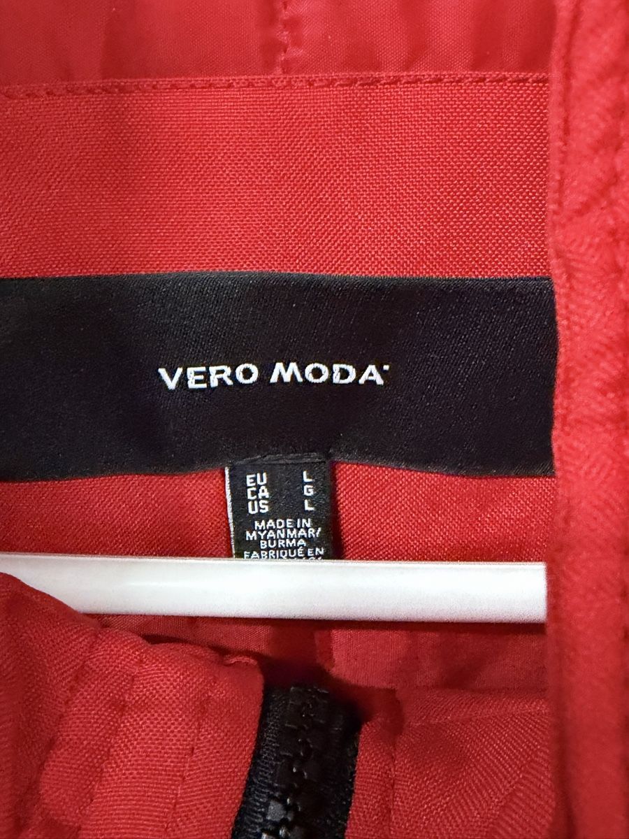 Vero Moda Giacche: Winterjacke Vero Moda Grösse L – Nuovo (secondo la descrizione) da Oeschgen venduto da Mich_elle 2