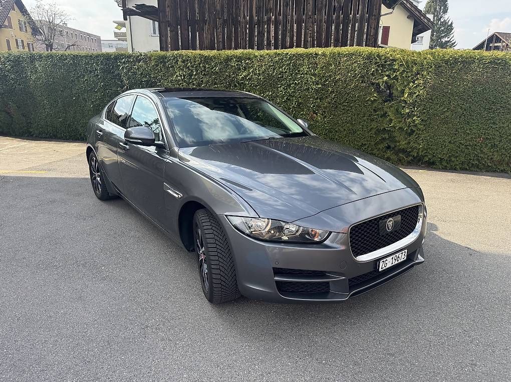 Automobili: Jaguar XE 2.0 AWD – Usato da Baar venduto da Iricardino 2
