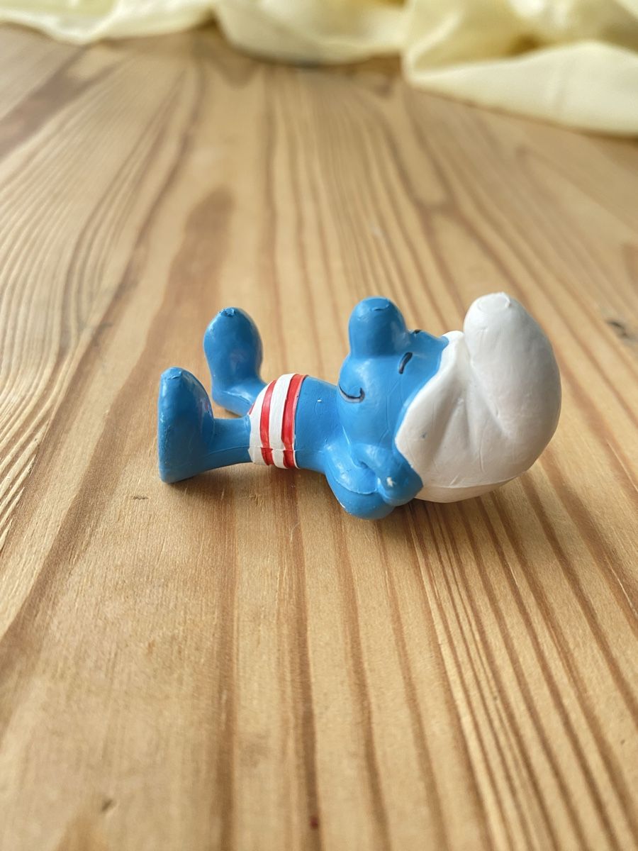Figuren: Schlumpf Sonnenbaden – Gebraucht aus Fehraltorf von Marian4 1