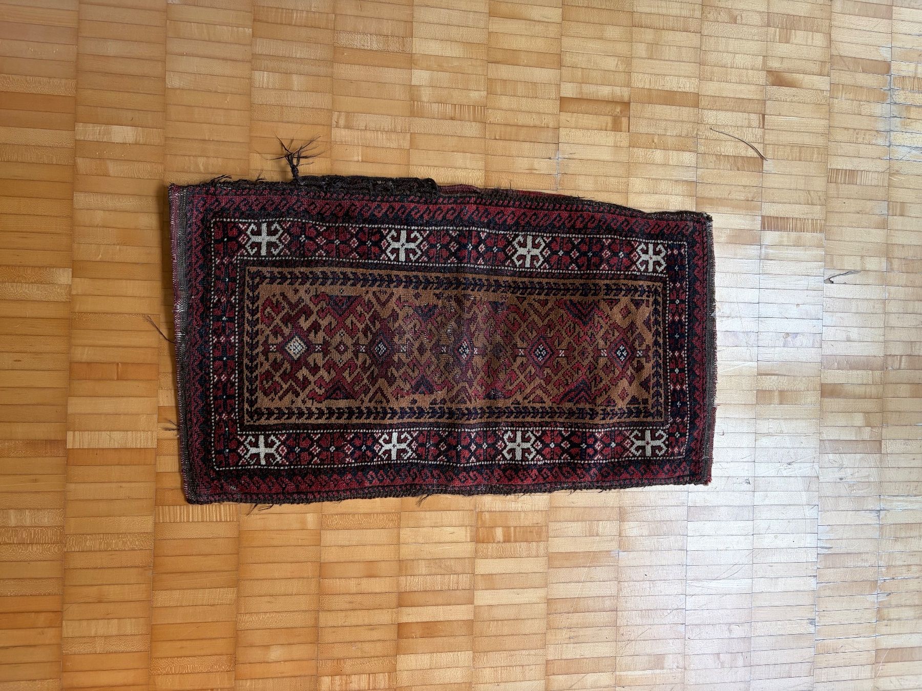 Teppiche: Antiker Teppich/Tasche – Gebraucht aus Windisch von ser_98gd