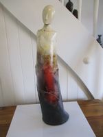 Stylishe Keramik-Skulptur Figur gebogen 68,5 cm Kunst