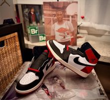 Air Jordan 1 - "Black Toe"