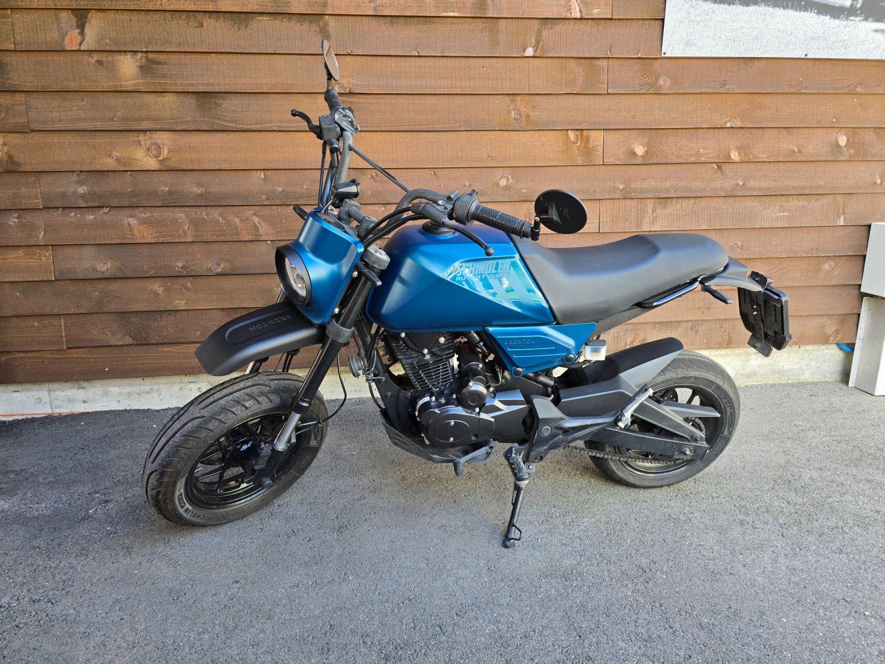 Brixton Motorcycles Autres: Brixton Crossfire 125 XS – D'occasion à Unteriberg par yve_97jm 2
