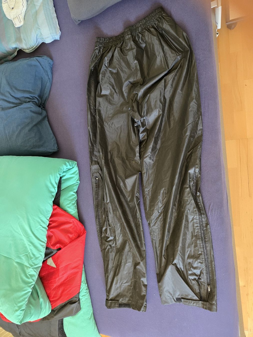 Pantaloni: Regenhose Held Grösse 3XL schwarz  – Usato da Solothurn venduto da Sam79 1