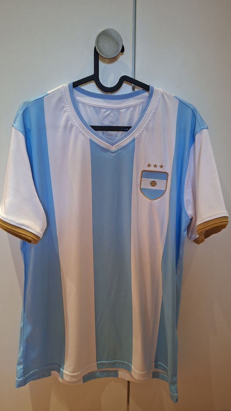 Leibchen & Hosen: Argentinien Infantino Trikot – Gebraucht aus Wichtrach von AirReto 1