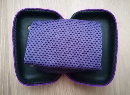 Microfaser Kühltuch, Sport-Tuch im Etui violett 28x85cm, NEU