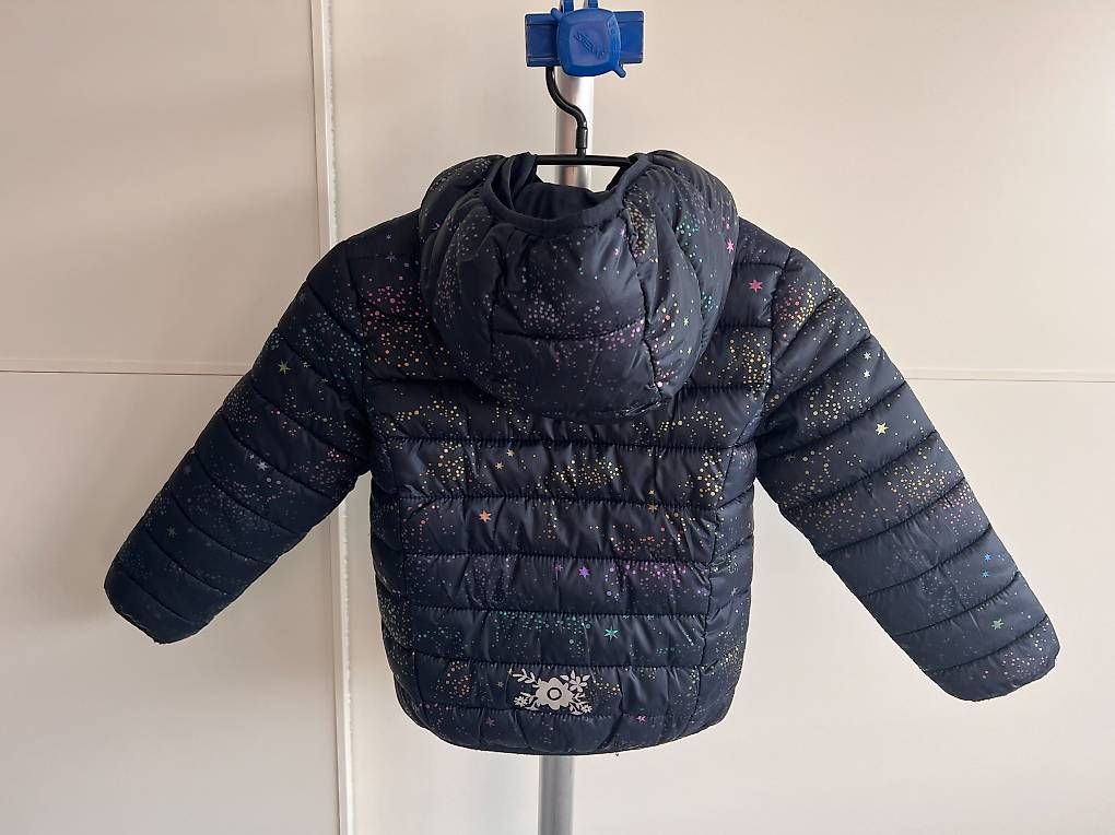Vestes & Manteaux: Mädchen Jacke dunkelblau Grösse 110 – D'occasion à Thal par maesi86 1