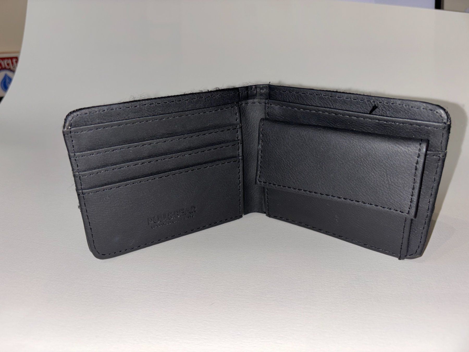Portafogli: Portefeuille Pull&Bear noir, comme neuf, idéal cadeau! – Usato da Chêne-Bourg venduto da and_66gg 1