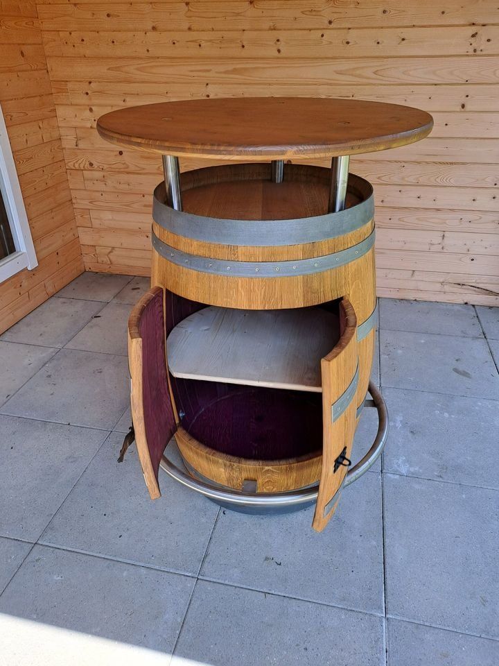 Altro: Weinfass Eichenfass Stehtische Barschrank Grillmöbel – Usato da Widnau venduto da Senna7 2