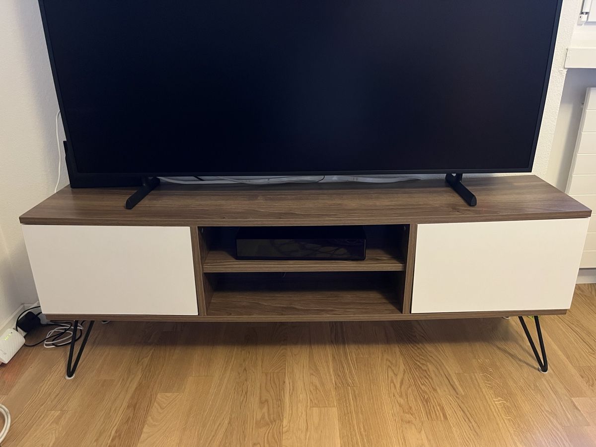 Mobili TV: TV stand – Usato da Zürich venduto da tmj_8crz