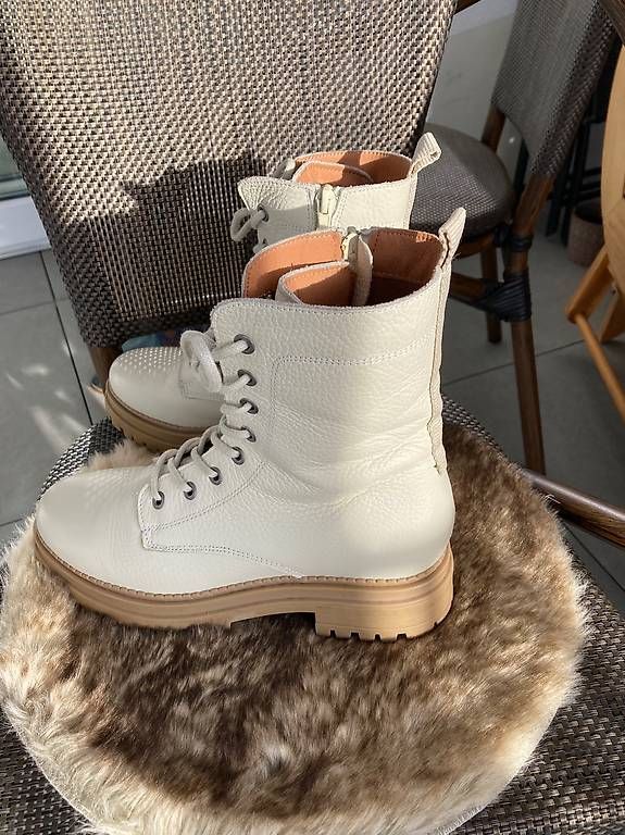 Damenschuhe: Bottine cuir crème, semelle profilée , 38 – Gebraucht aus Vuadens von maf_8st6 1