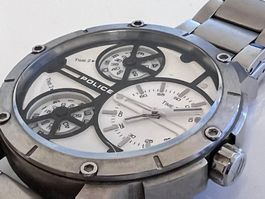 Uhr Police