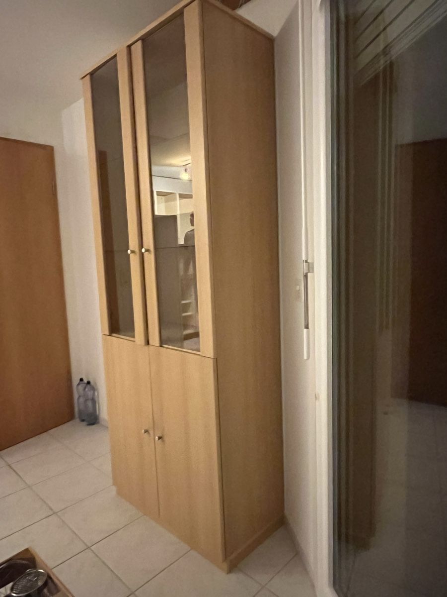 Schränke: Vitrinenschrank Hochschrank Buche hell Glas – Gebraucht aus Bretzwil von Olga_KroXa 5