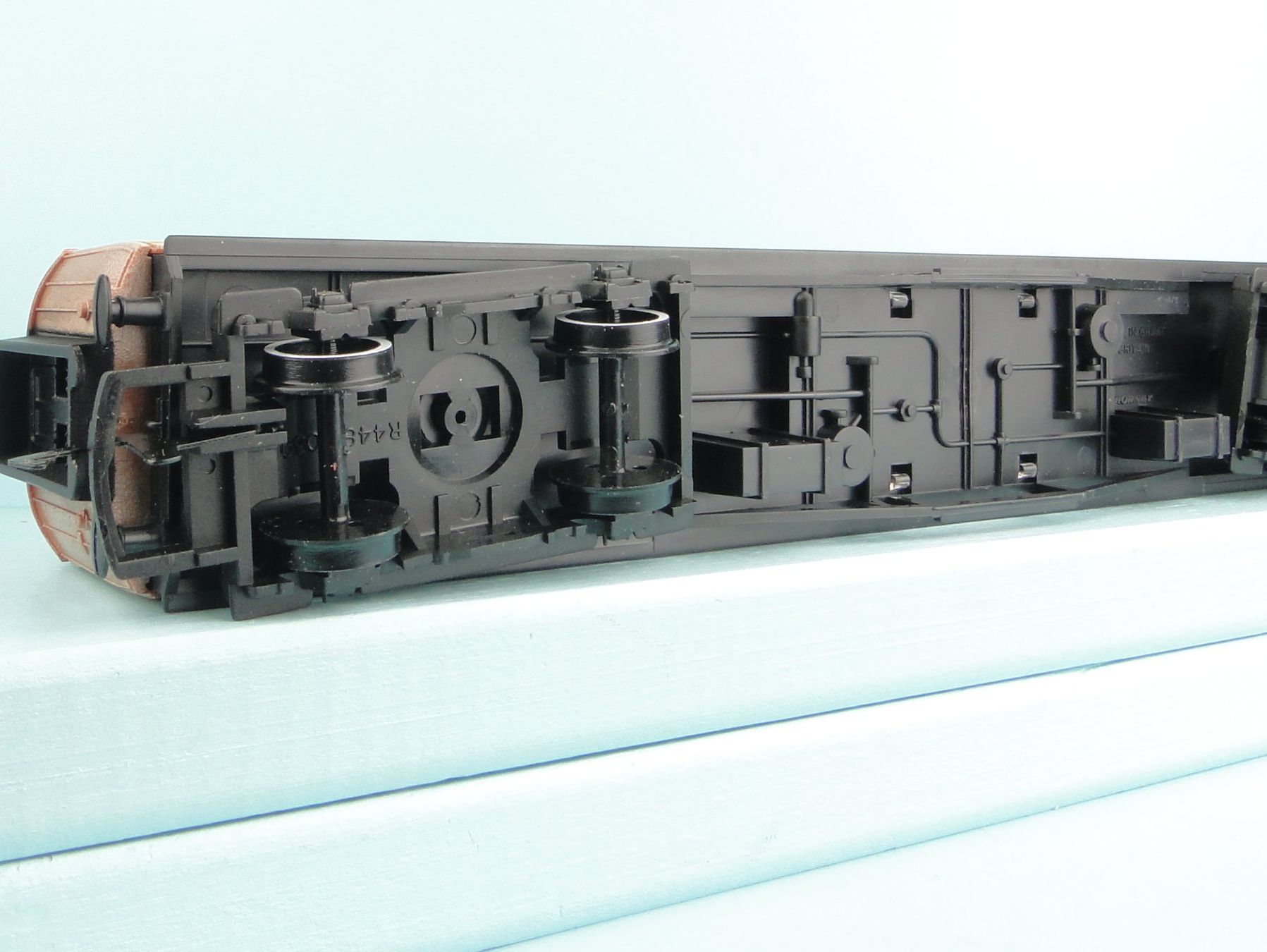 Hornby Modellini di ferrovie: Hornby R 477 LNER Coach – Usato da Bülach venduto da cann11 6