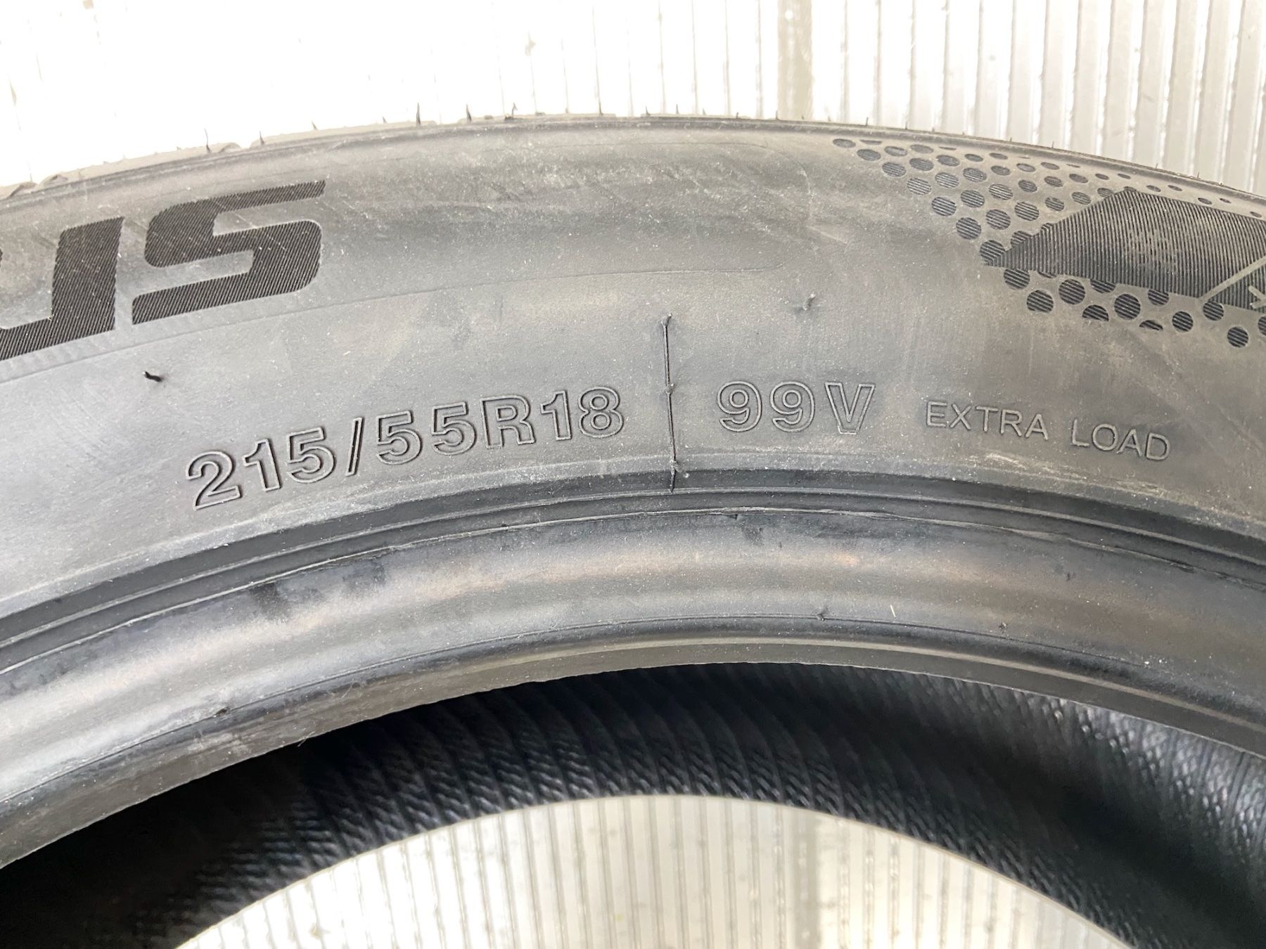 Pneumatici & Ruote complete: ||•  215/ 55 R18, APLUS - 2 Stück /104s – Nuovo e nell'imballaggio originale da Zürich venduto da LUIS-B 5