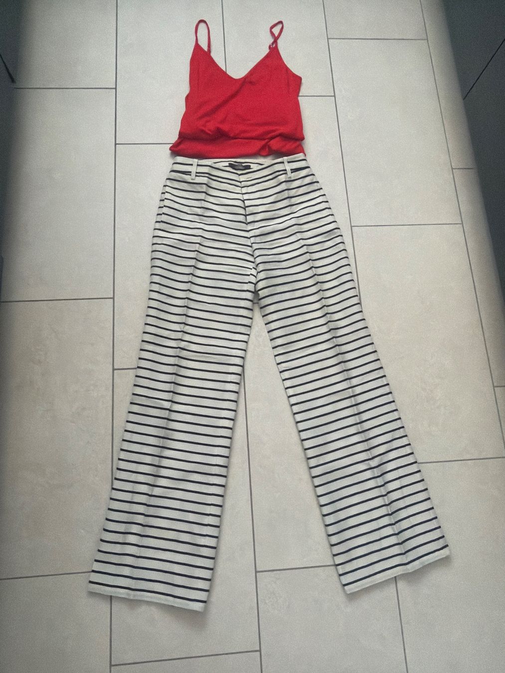 Max Mara Pantaloni: Weekend Max Mara Marlenehose Gr. 36, 71% Leinen,SchwarzWeiss – Nuovo (secondo la descrizione) da Wallisellen venduto da Lan_82sz