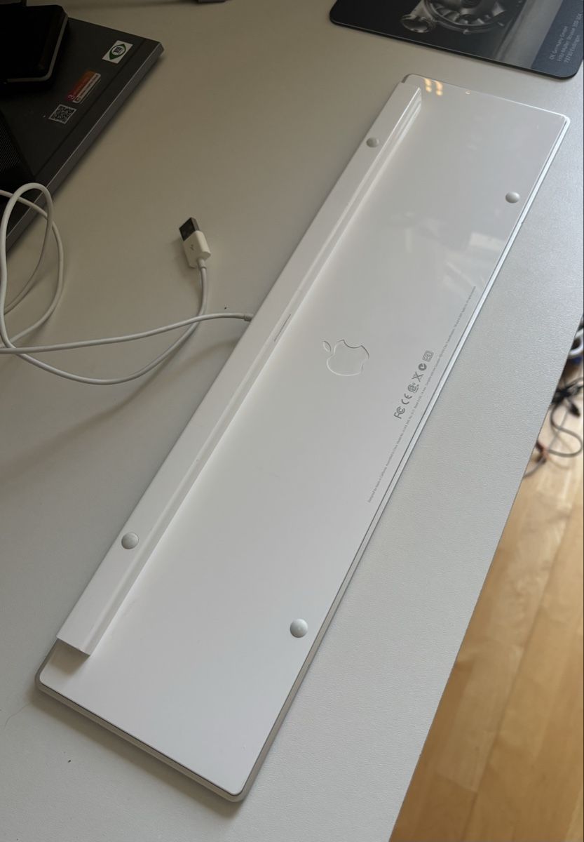 Apple Claviers: Apple Keybord with USB Cable – D'occasion à Crissier par NK_VD 2