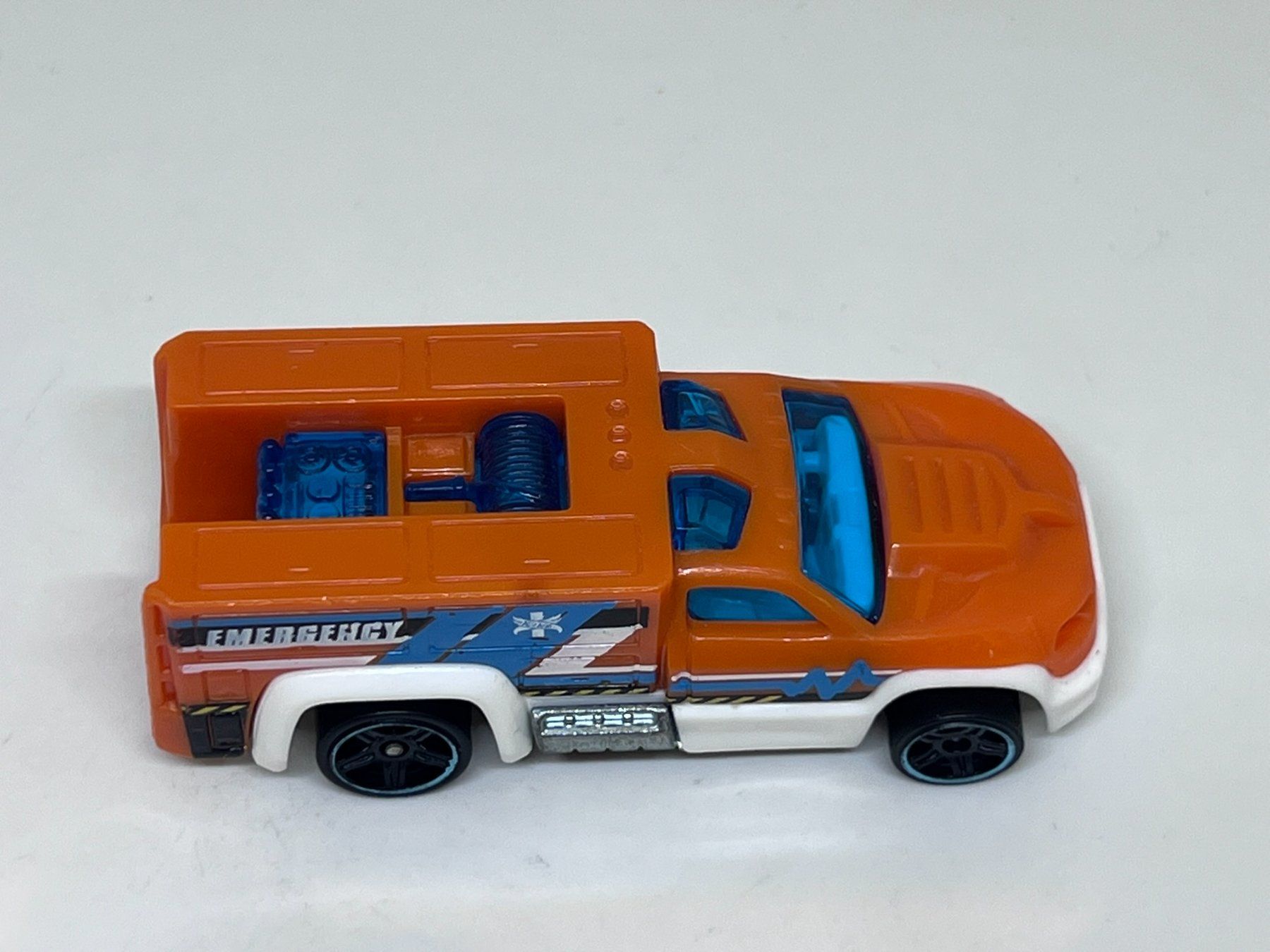 Hot Wheels Modellini d'auto: Hot Wheels Rescue Duty #558 – Usato da Wildegg venduto da LaaBoutique 1