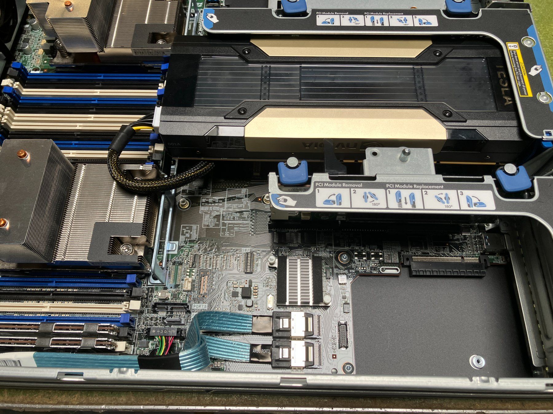 Gigabyte Serveurs: GPU Server / AI Server – D'occasion à Kleinwangen par Suelei83 1