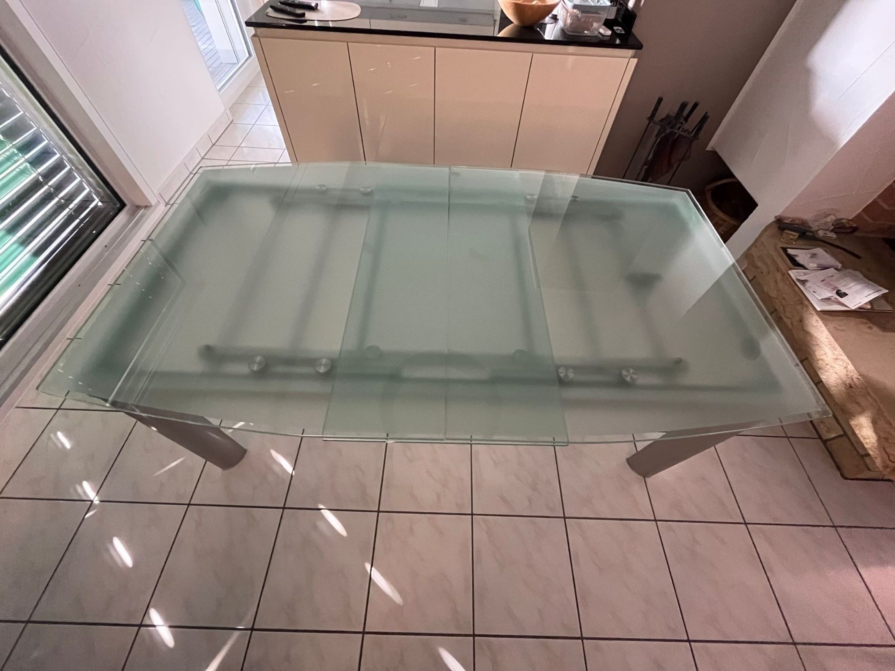 Tables: Ausziehbarer Ess-Glastisch – D'occasion à Höri par Quaranta 1