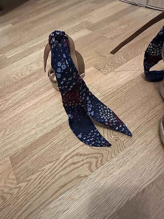 Scarpe da donna: Tommy hilfiger high heel – Usato da Abtwil AG venduto da kiko_25 1