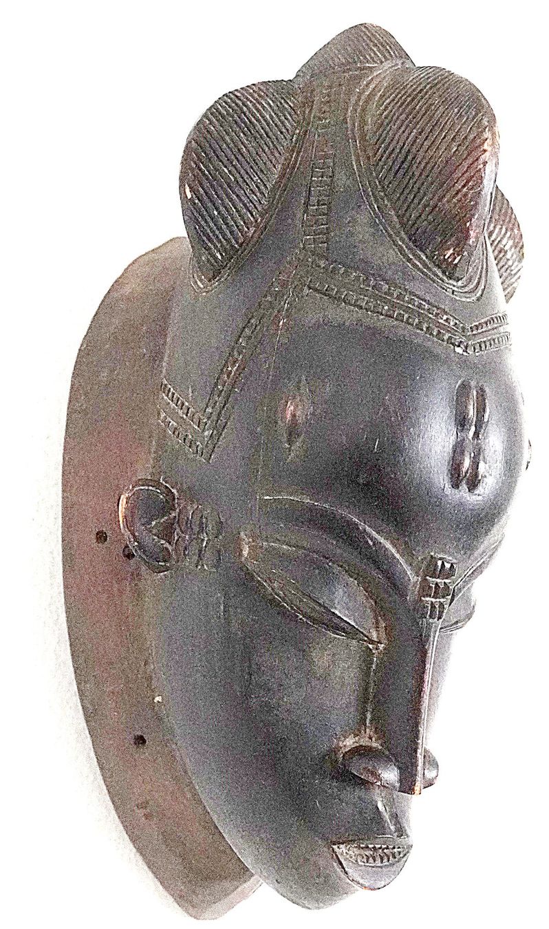 Arte internazionale: Baule Maske Elfenbeinküste gross – Usato da Baar venduto da 2cvbaar 2